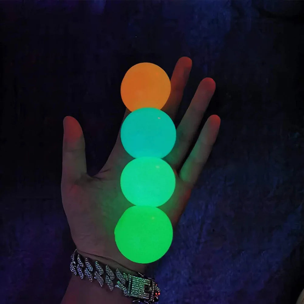 Luminoso Wall Target Ball Sucker giocattoli di decompressione appiccicosi Squeeze Ball For Kid Teen Adult Colorful TPR Toy Balls colore casuale