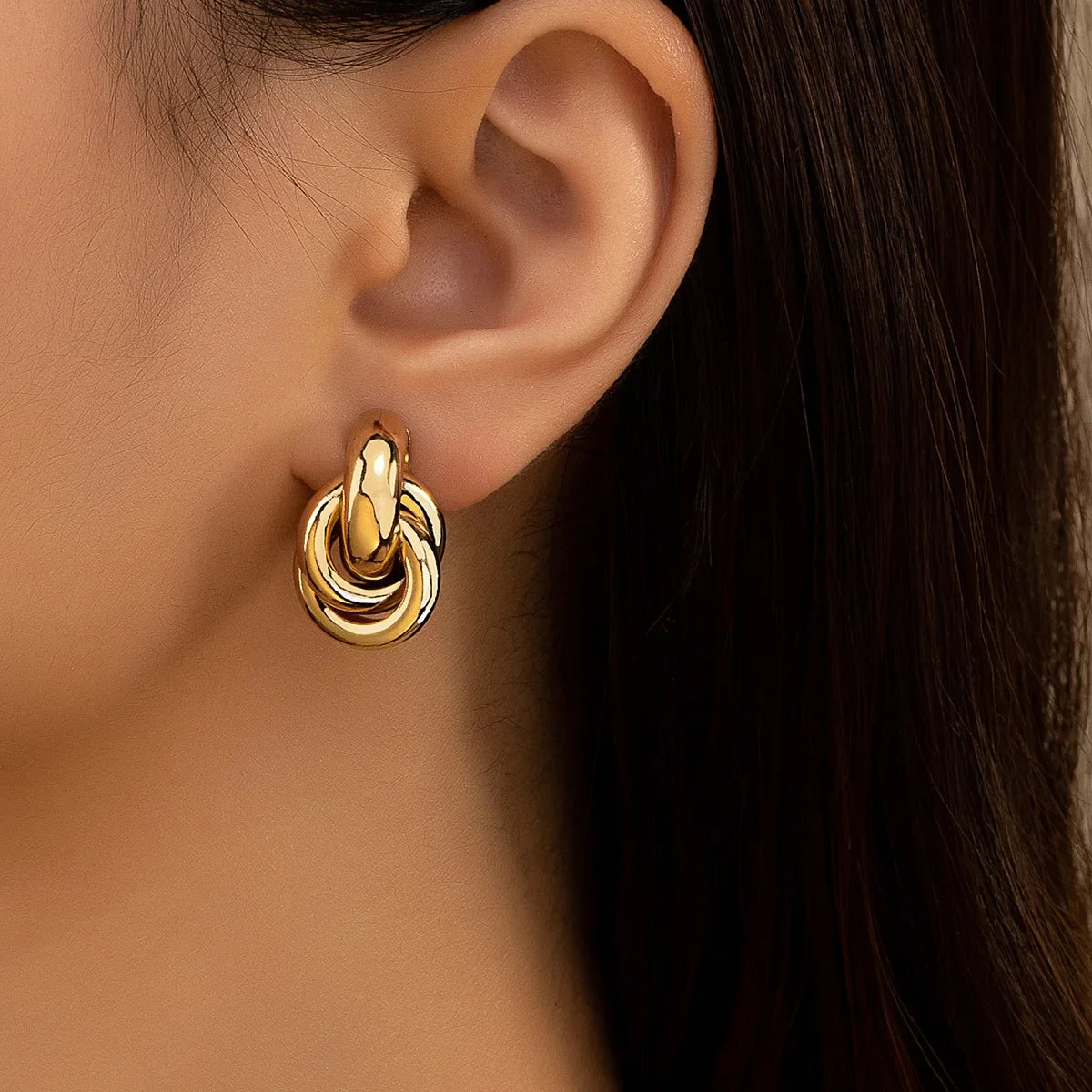 XINYI Orecchino a cerchio con nodo color oro argento per donna Placcatura lucida Orecchino alla moda con perno Gioielli da indossare ogni giorno carini